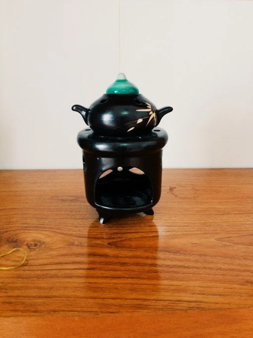Đèn đốt tinh dầu bằng nến kiểu dáng ấm trà 2
